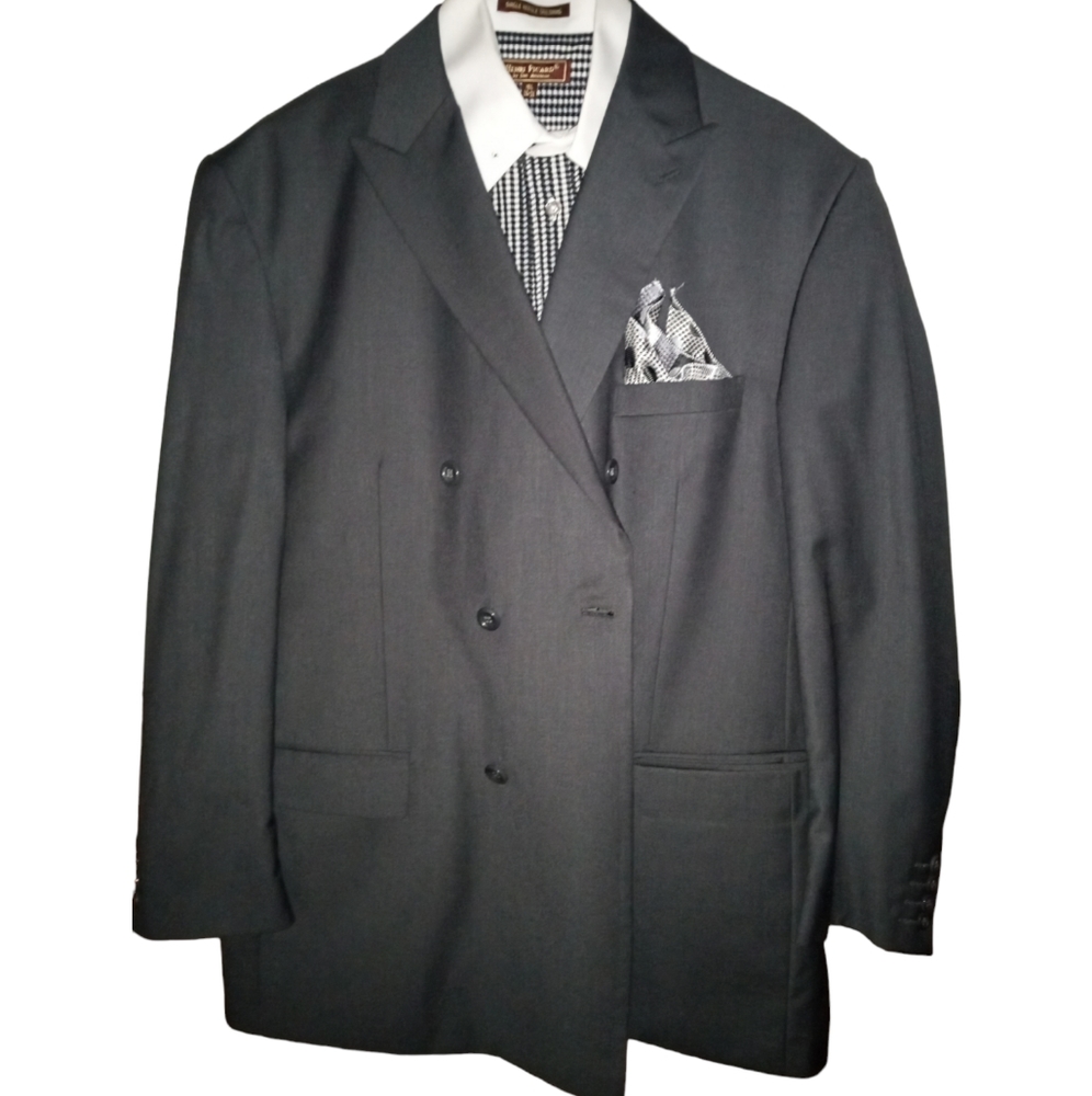 44R Vinci double breasted suit!